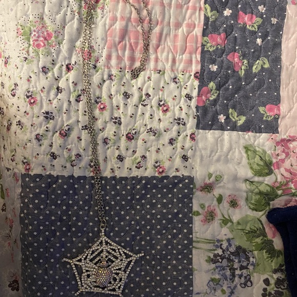 Bling Halloween silver gems Large Spiser Necklace - Picture 6 of 6